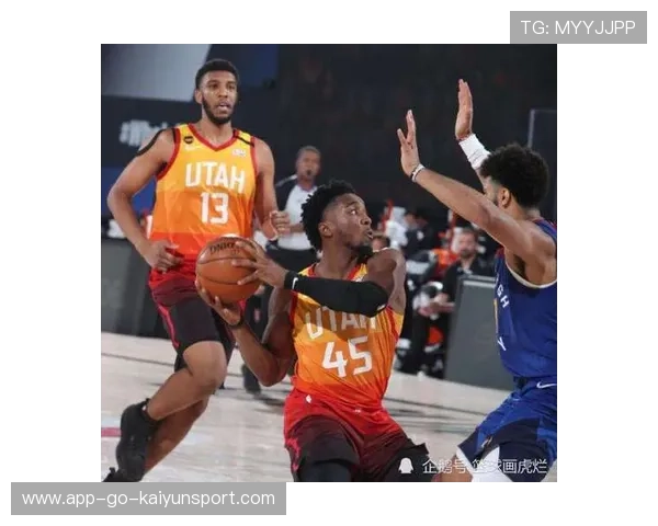 季后赛“炸裂表现”TOP10，回顾那些令人肾上腺素飙升的瞬间！